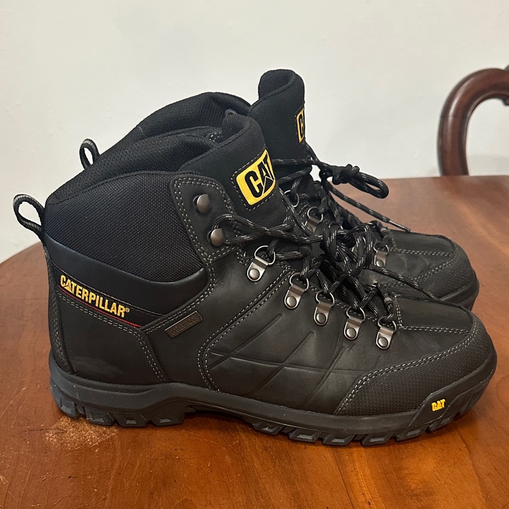 Caterpillar Men's Black Leather Boots